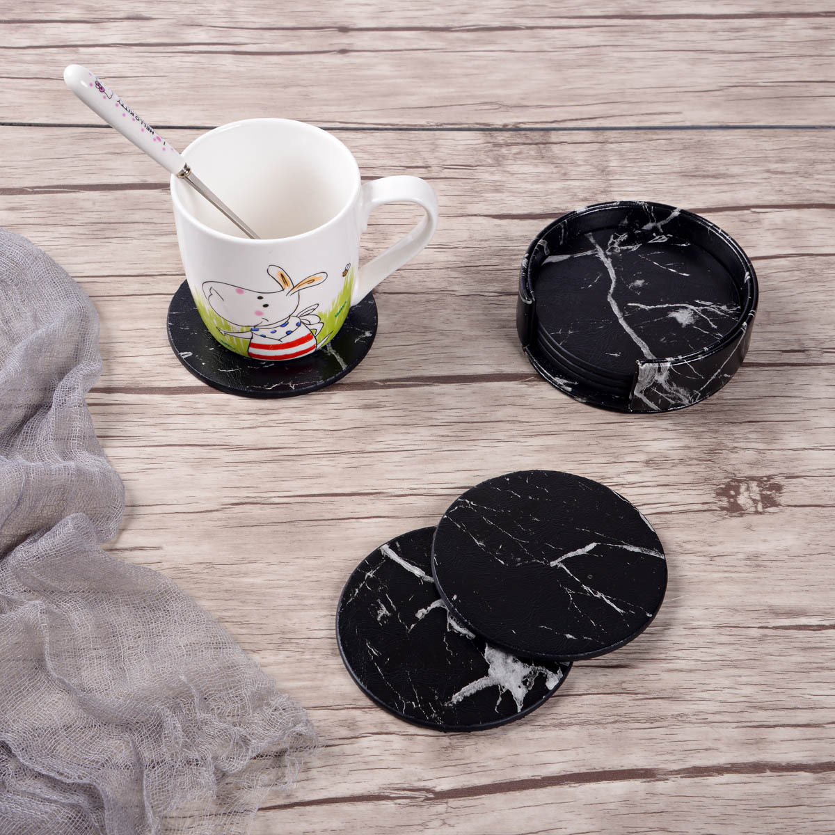 Wholesale High Quality Pu Coasters Set Round Non-slip Drink Coaster Heat Resistant Reusable Mug Coaster