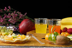 Disposable crystal tableware has become an indispensable part of the catering market